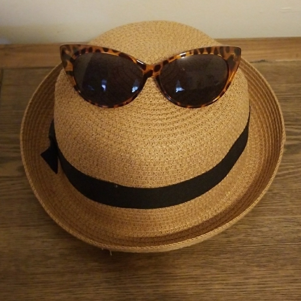 Leopard Print Cat Eye Sunglasses